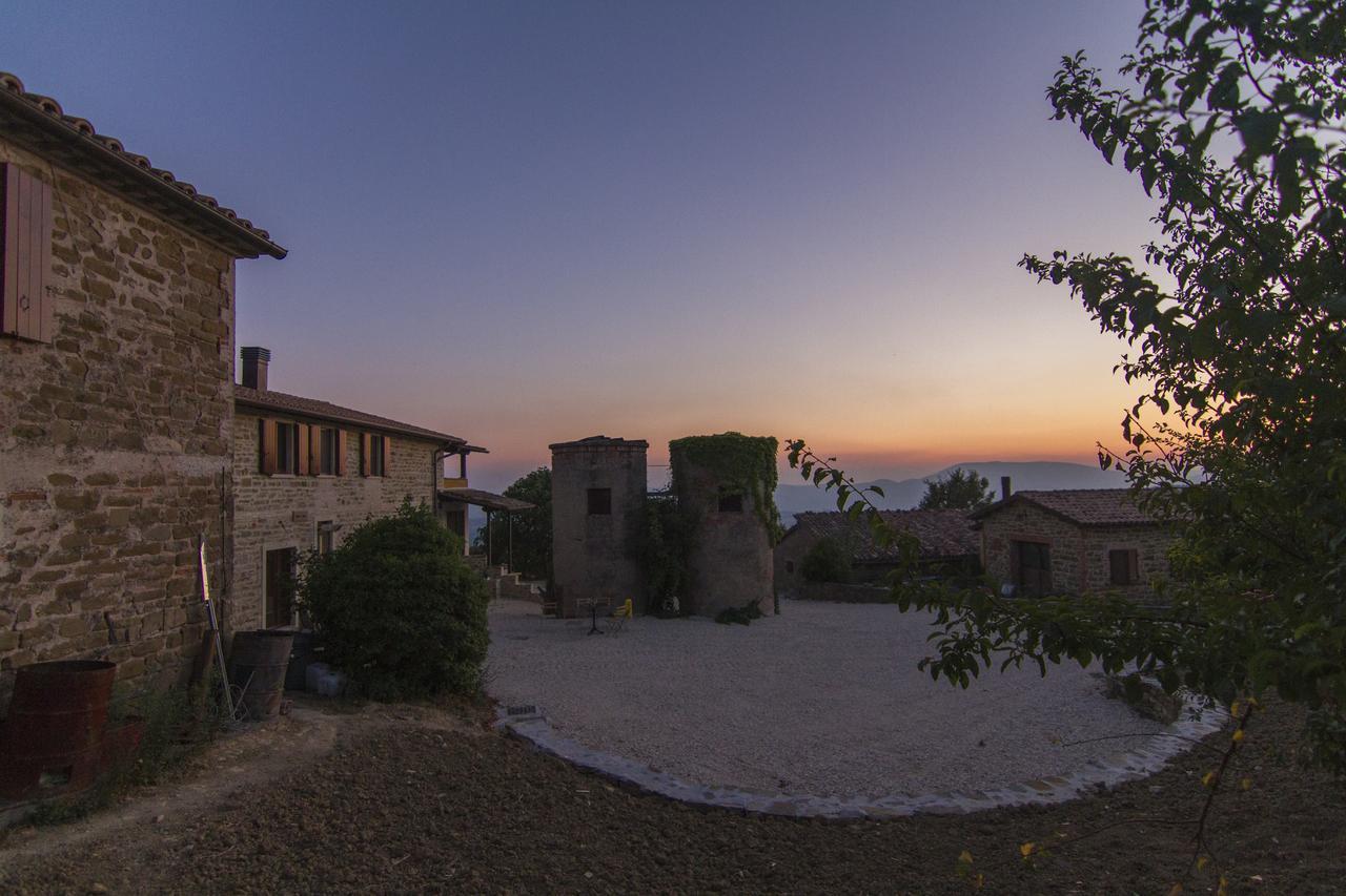 Agriturismo Terra Selvatica Valfabbrica 外观 照片